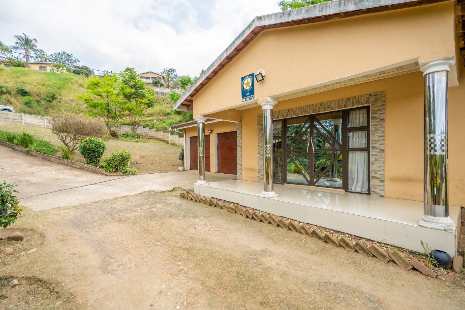 3 Bedroom House For Sale in Sea Cow Lake RE/MAX™ of Southern Africa