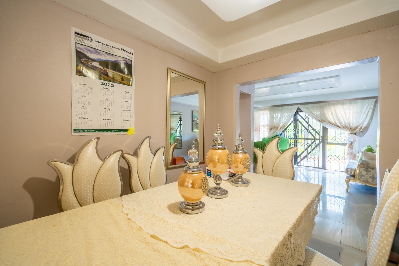 3 Bedroom House For Sale in Sea Cow Lake RE/MAX™ of Southern Africa