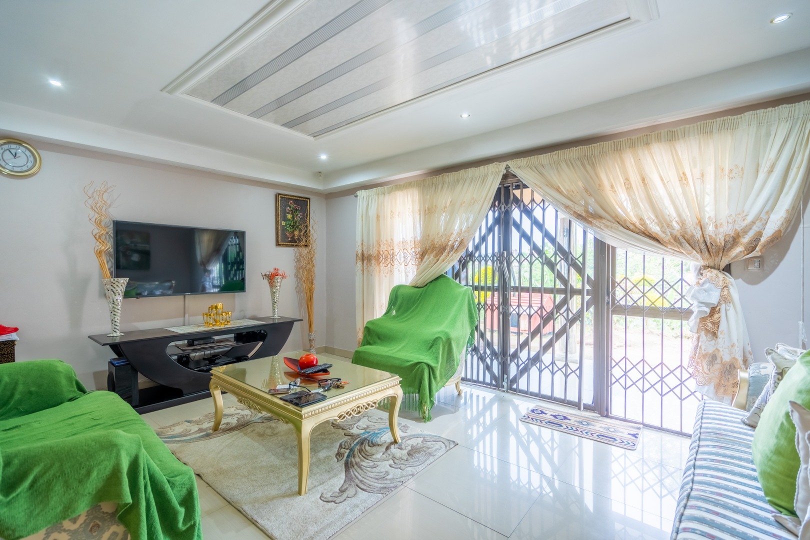 3 Bedroom House For Sale in Sea Cow Lake RE/MAX™ of Southern Africa