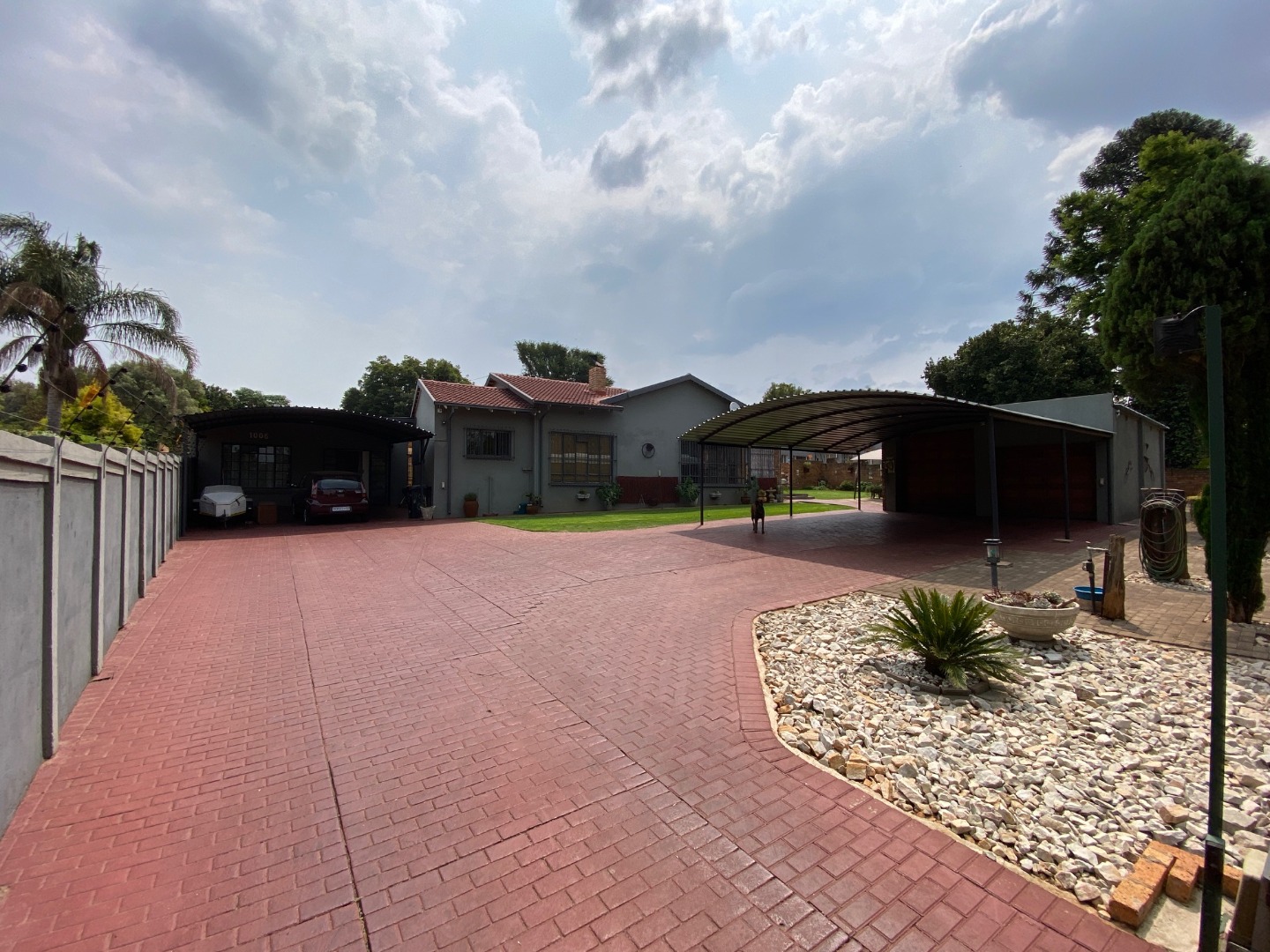 5 Bedroom House For Sale in Lyttelton Manor RE/MAX™ of Southern Africa