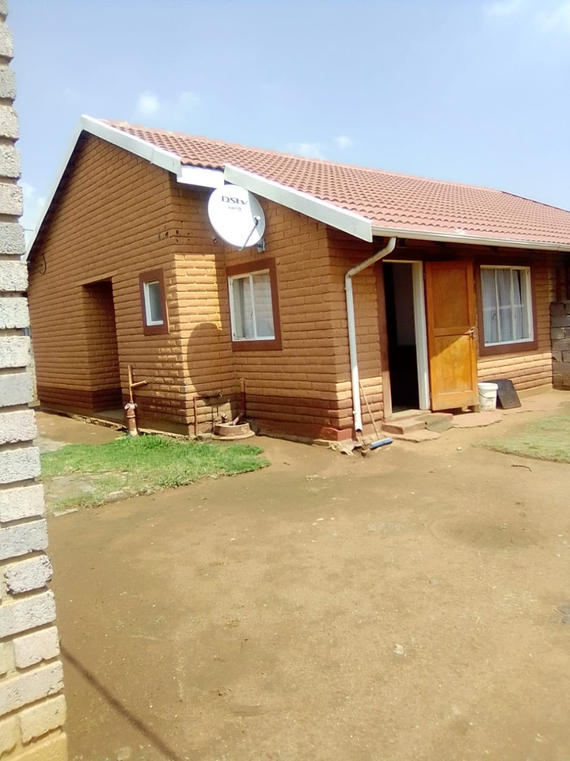 2 Bedroom House For Sale in Evaton West RE/MAX™ of Southern Africa