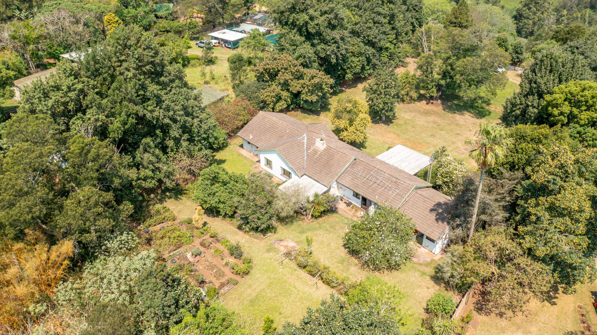 3 Bedroom House For Sale in Monteseel RE/MAX™ of Southern Africa