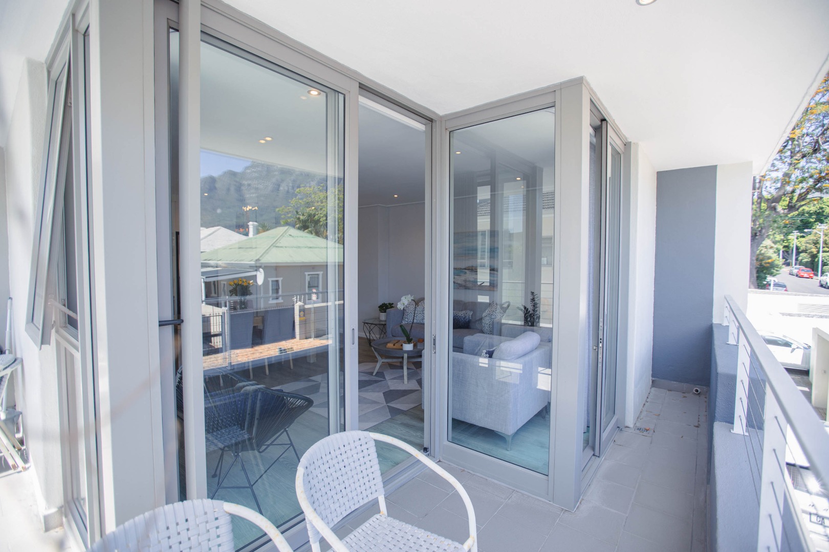 2 Bedroom Apartment / Flat For Sale in Claremont Upper RE/MAX™ of Southern Africa