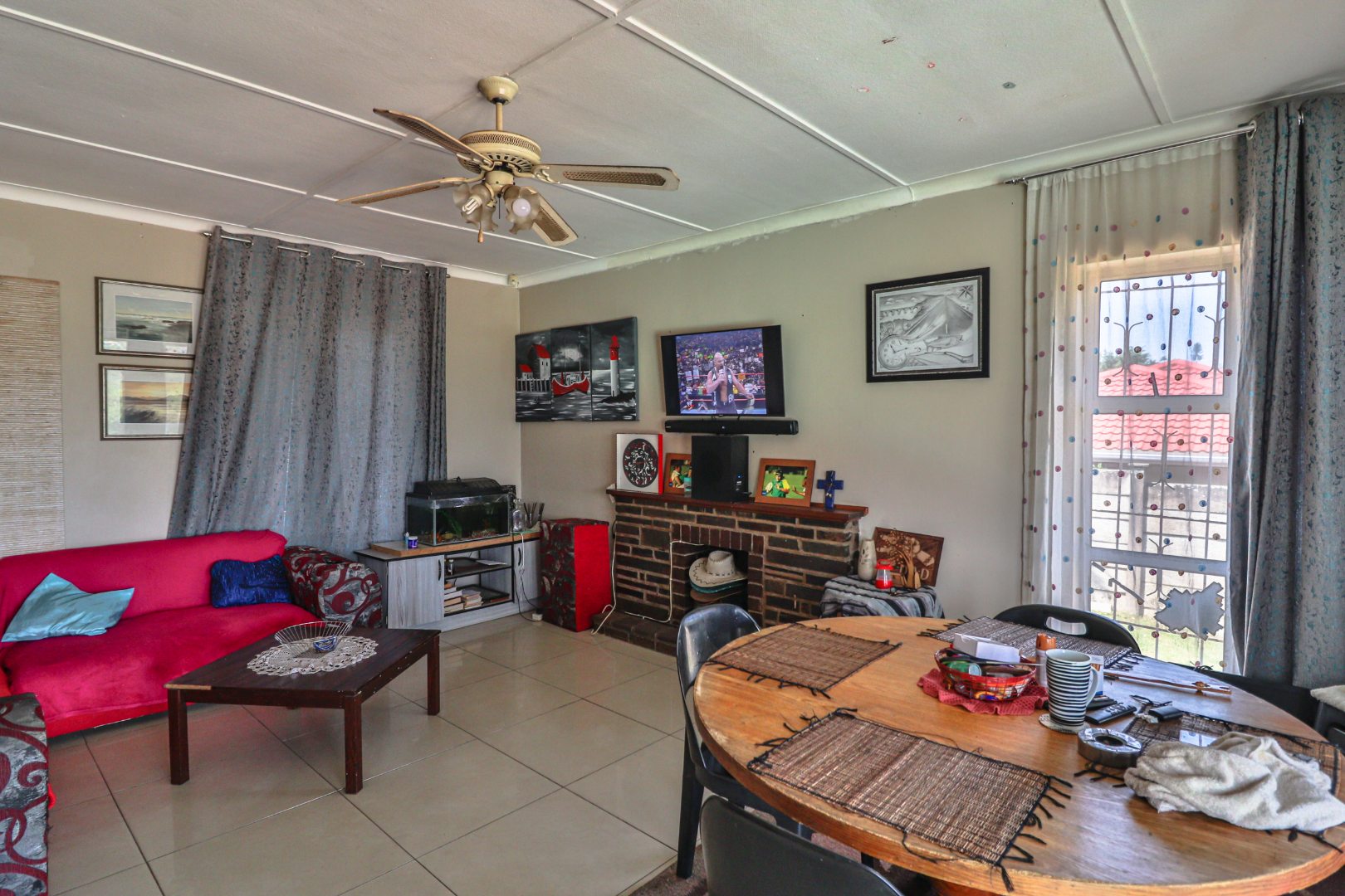 3 Bedroom House For Sale in Athlone Park RE/MAX™ of Southern Africa