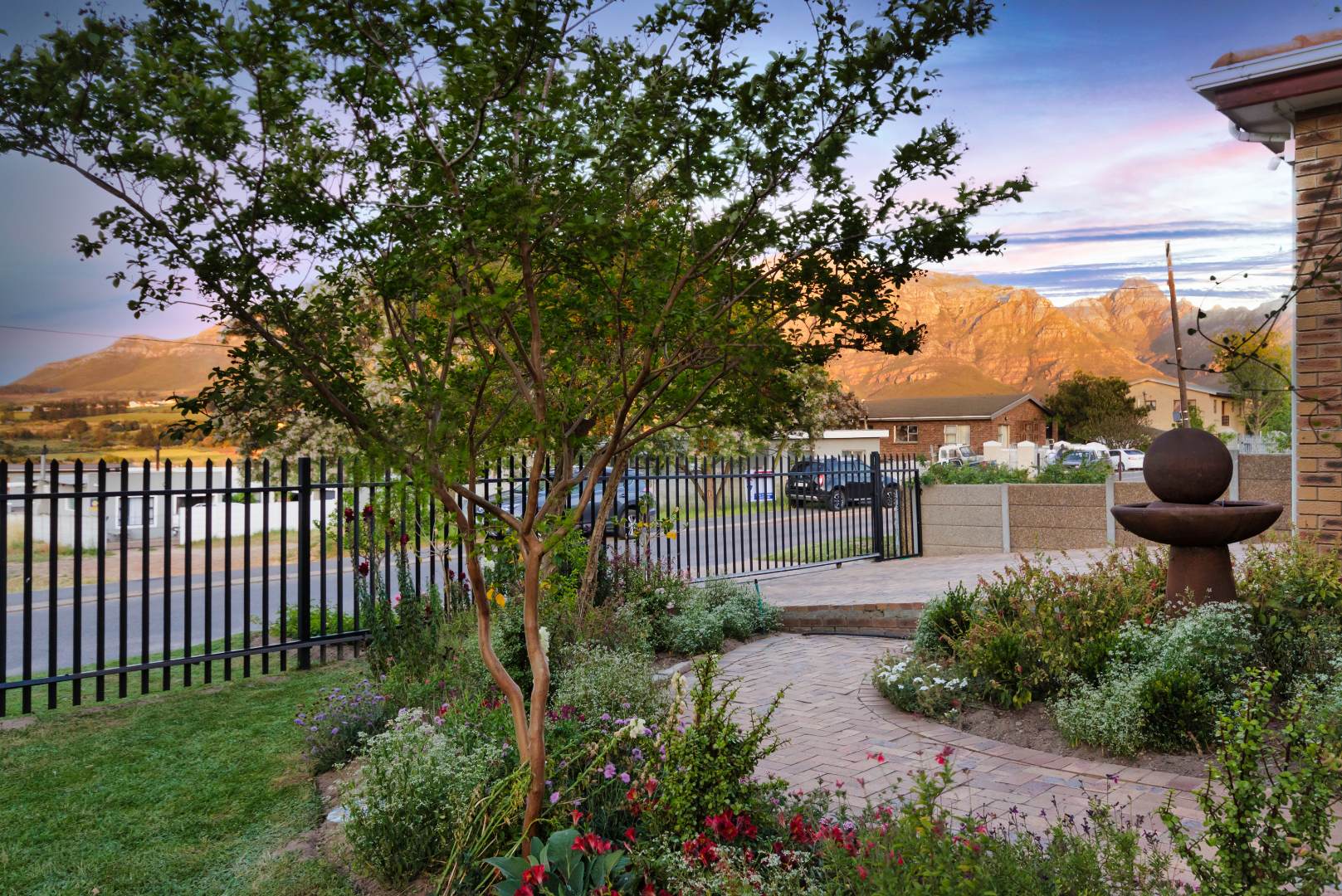 3 Bedroom House For Sale in Jamestown RE/MAX™ of Southern Africa