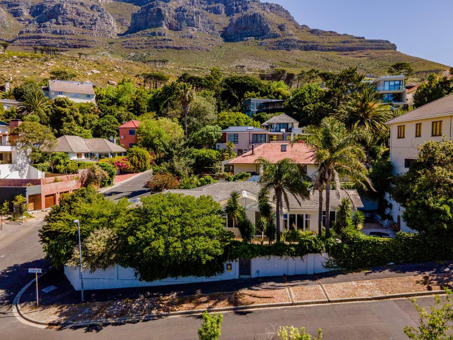 3 Bedroom House For Sale in Oranjezicht RE/MAX™ of Southern Africa