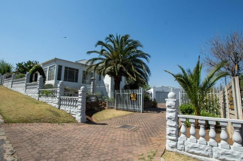 3 Bedroom House For Sale in Alberton North RE/MAX™ of Southern Africa
