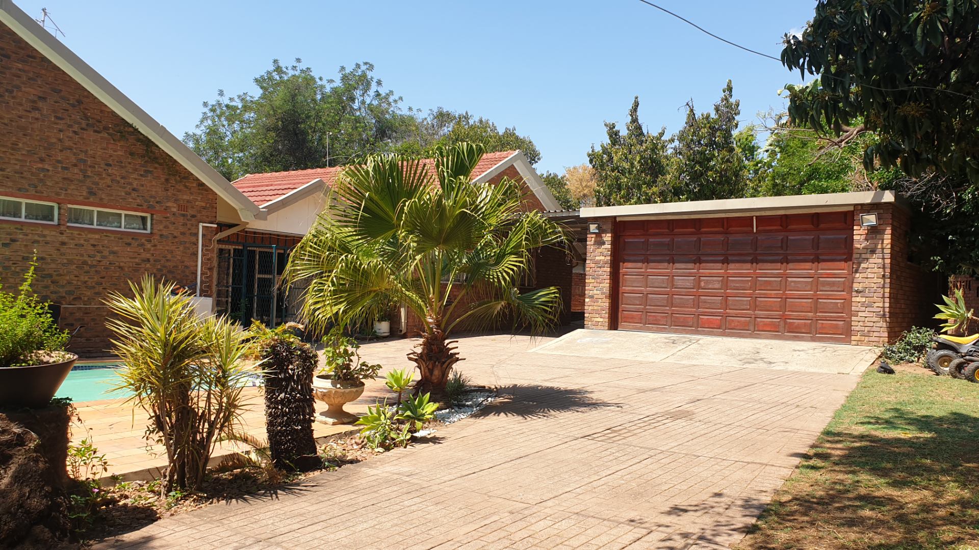 6 Bedroom House For Sale in Modimolle RE/MAX™ of Southern Africa