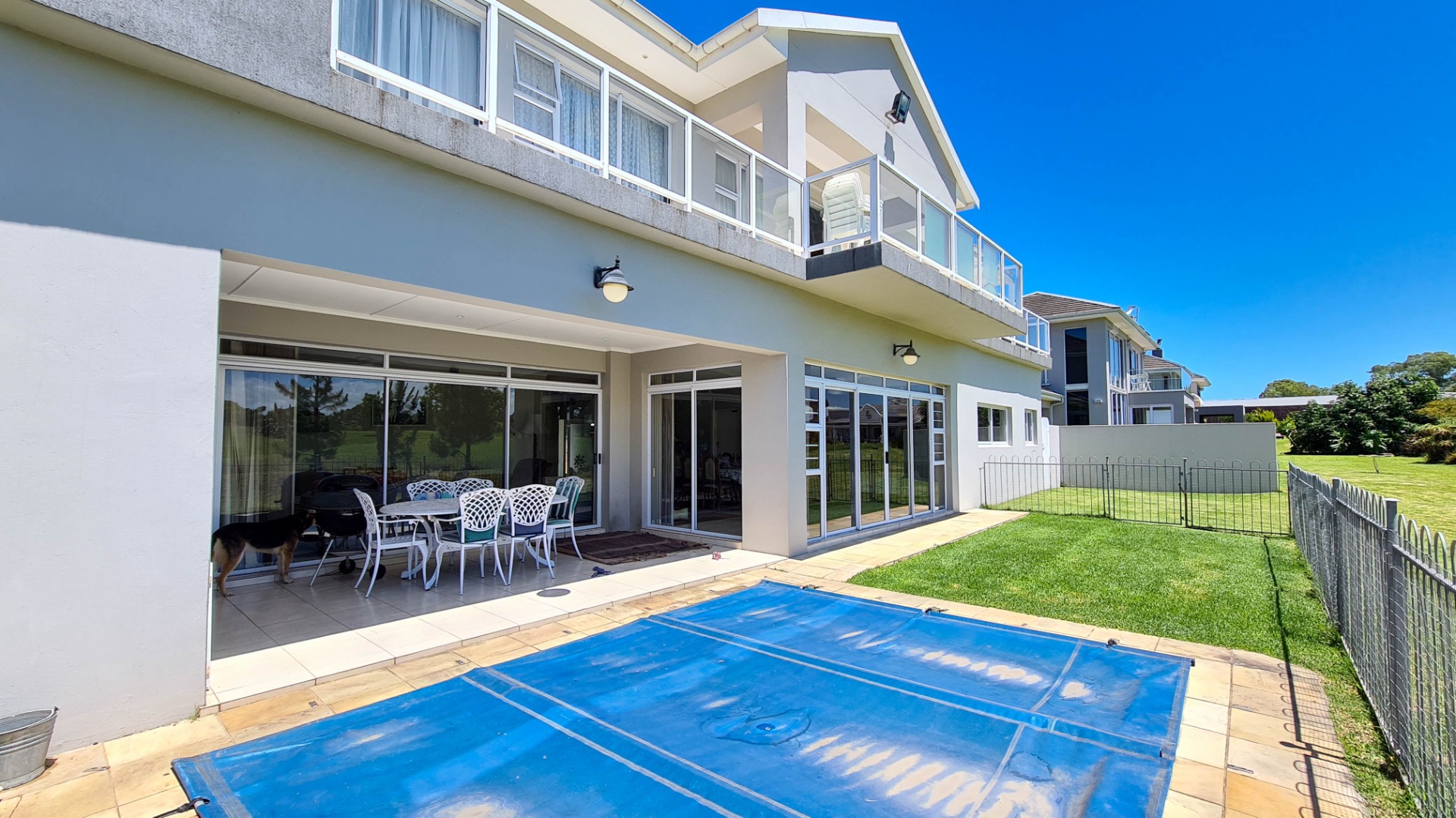 4 Bedroom House For Sale in Beacon Bay RE/MAX™ of Southern Africa