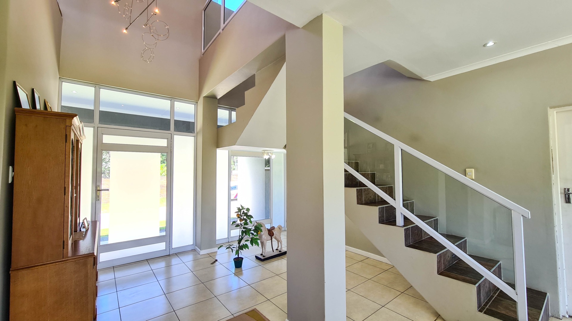 4 Bedroom House For Sale in Beacon Bay RE/MAX™ of Southern Africa