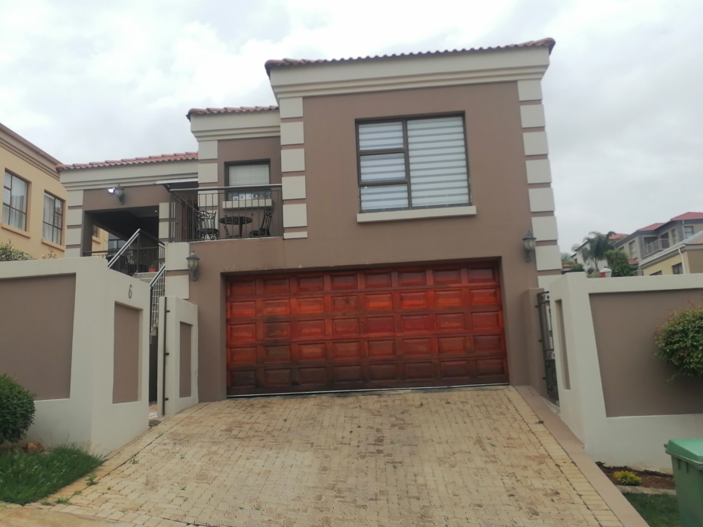 3 Bedroom House For Sale in Bassonia Rock RE/MAX™ of Southern Africa