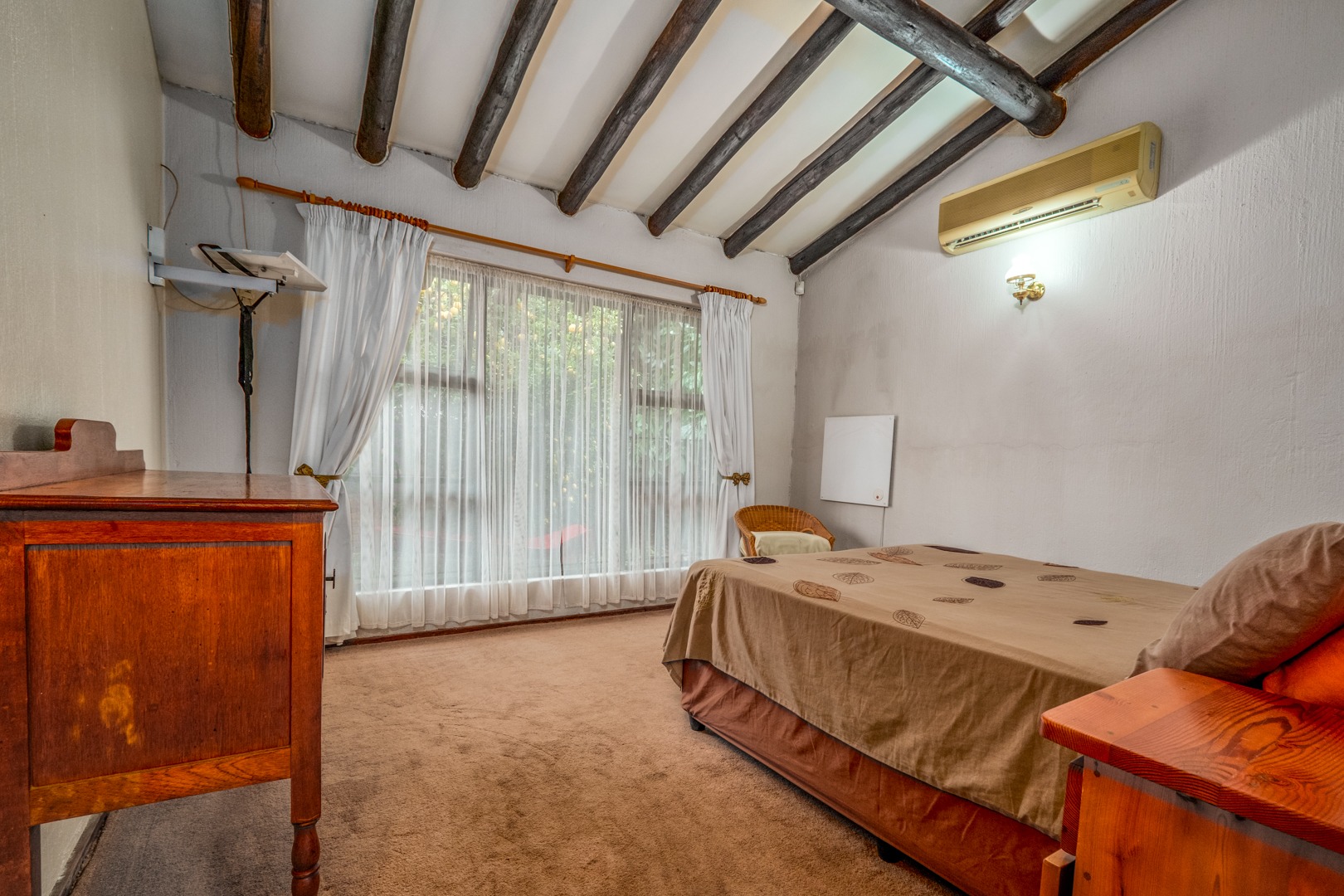 4 Bedroom House For Sale in Little Falls RE/MAX™ of Southern Africa