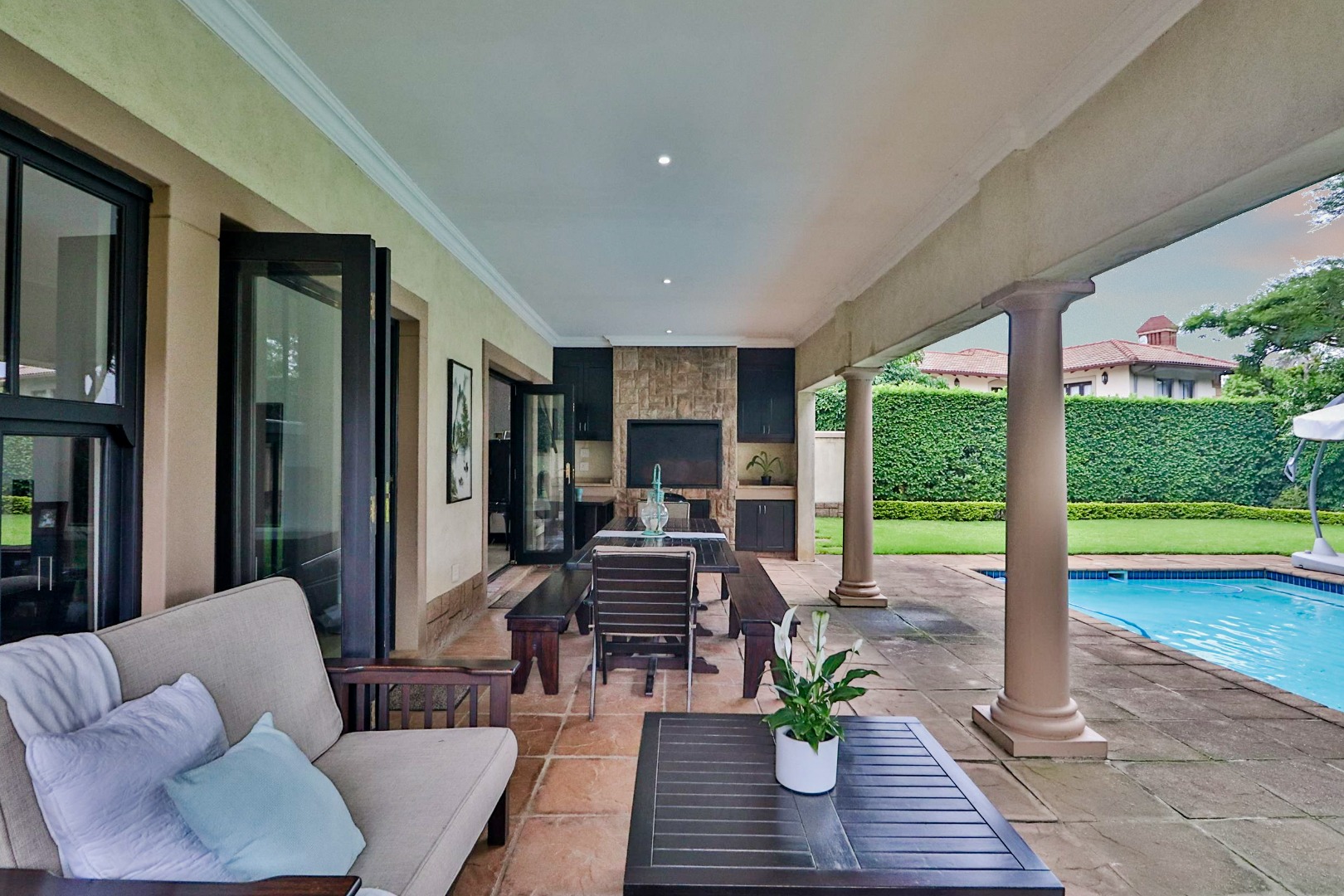 4 Bedroom House For Sale in Plantations Estate RE/MAX™ of Southern Africa