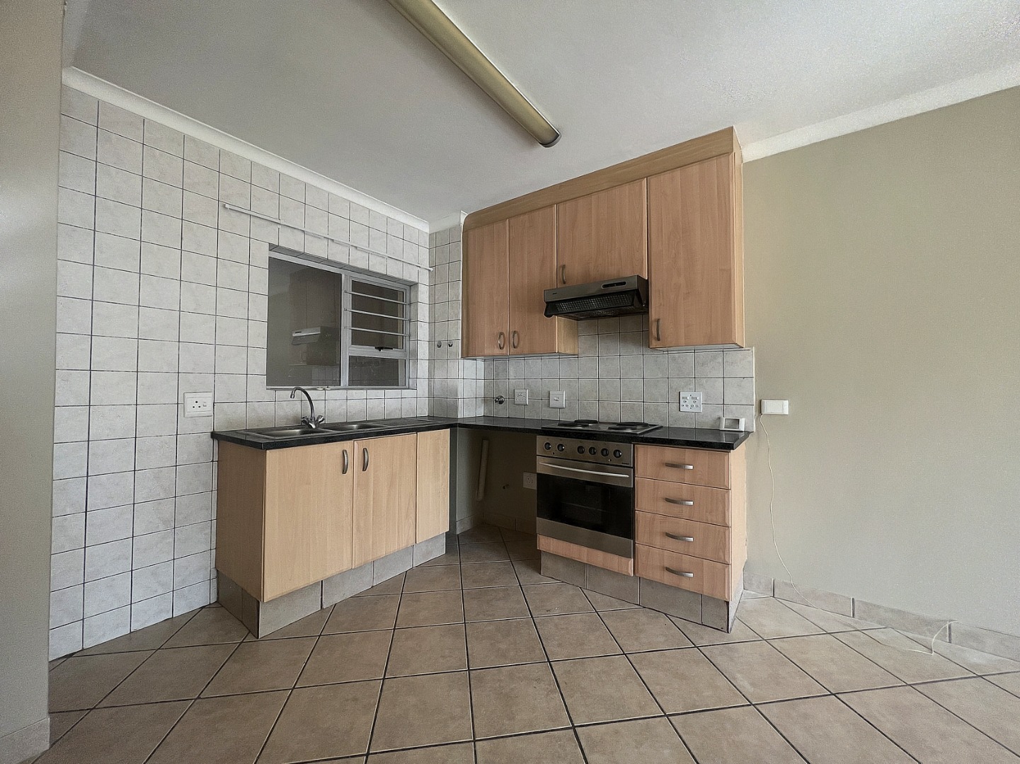 2 Bedroom Apartment / Flat For Sale in Tijger Vallei RE/MAX™ of