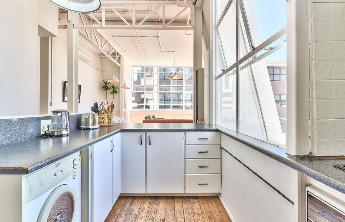 2 Bedroom Apartment / Flat For Sale in Cape Town City Centre RE/MAX