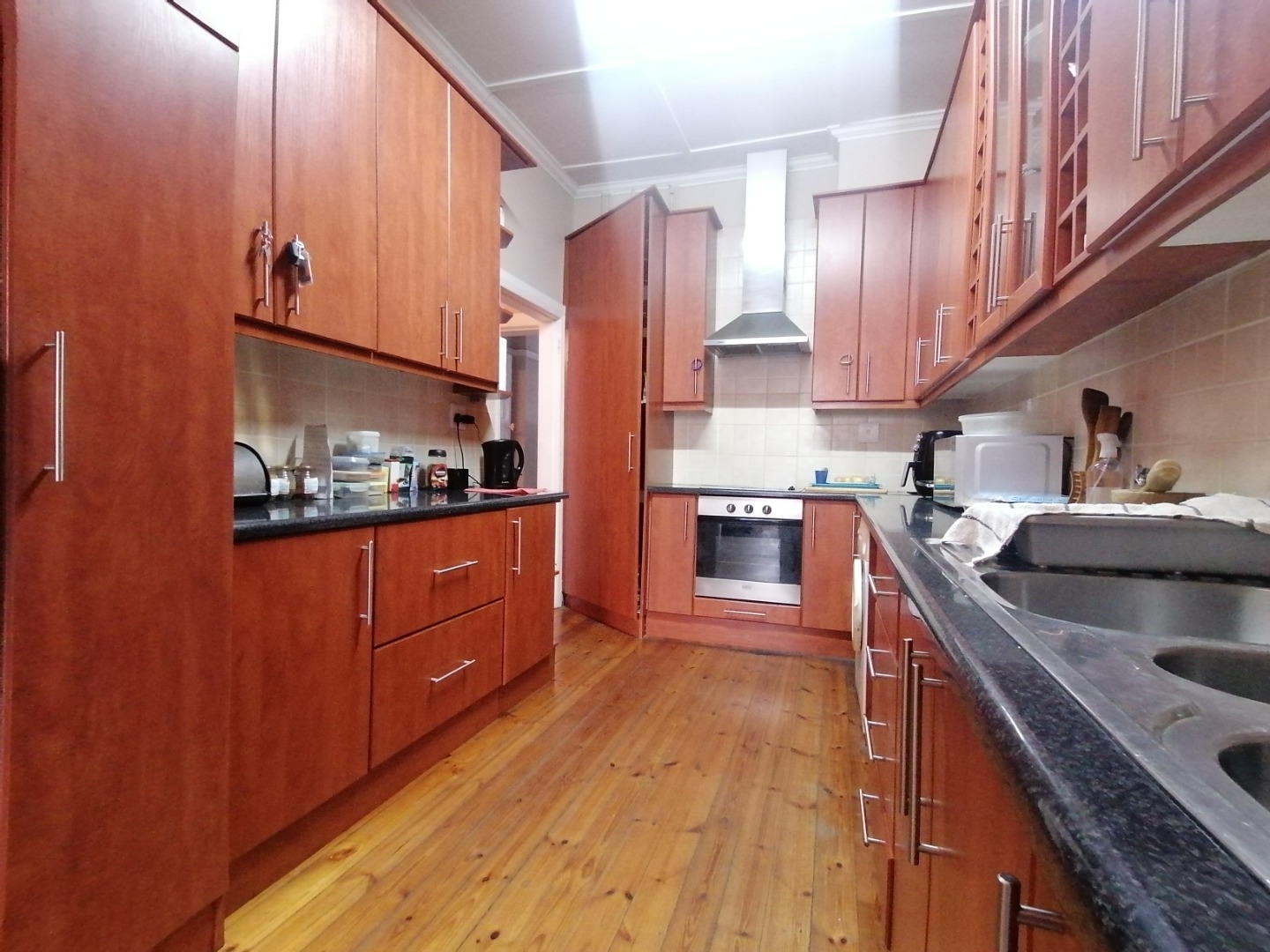 3 Bedroom House For Sale in Kenilworth Upper RE/MAX™ of Southern Africa