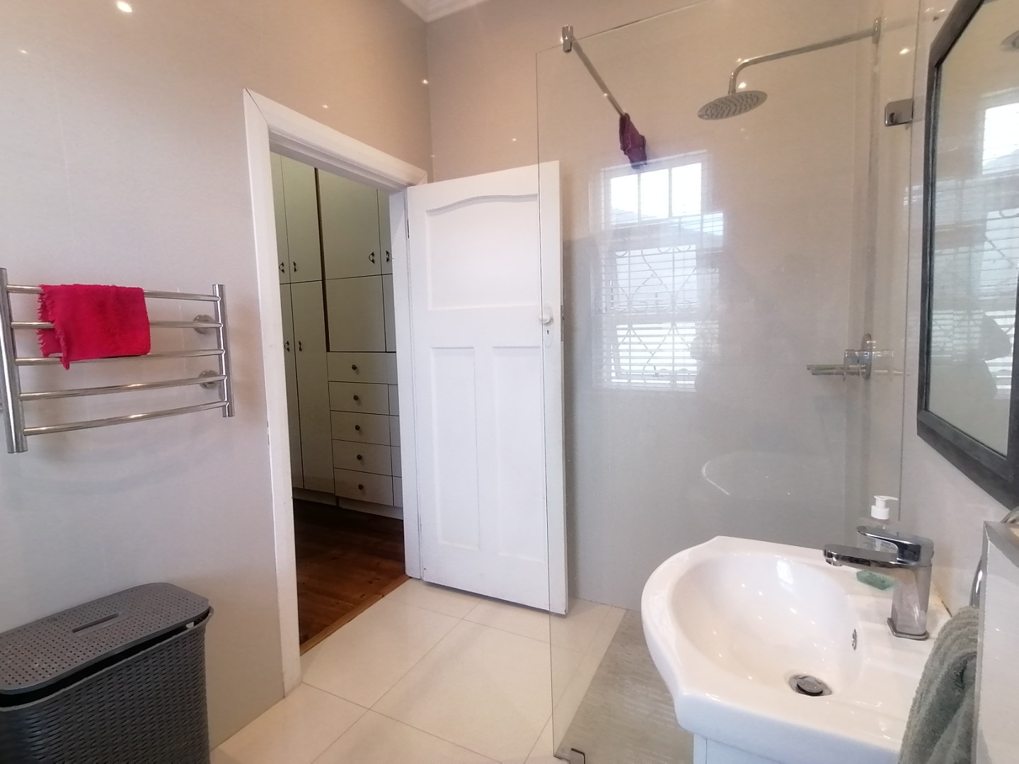 3 Bedroom House For Sale in Kenilworth Upper RE/MAX™ of Southern Africa