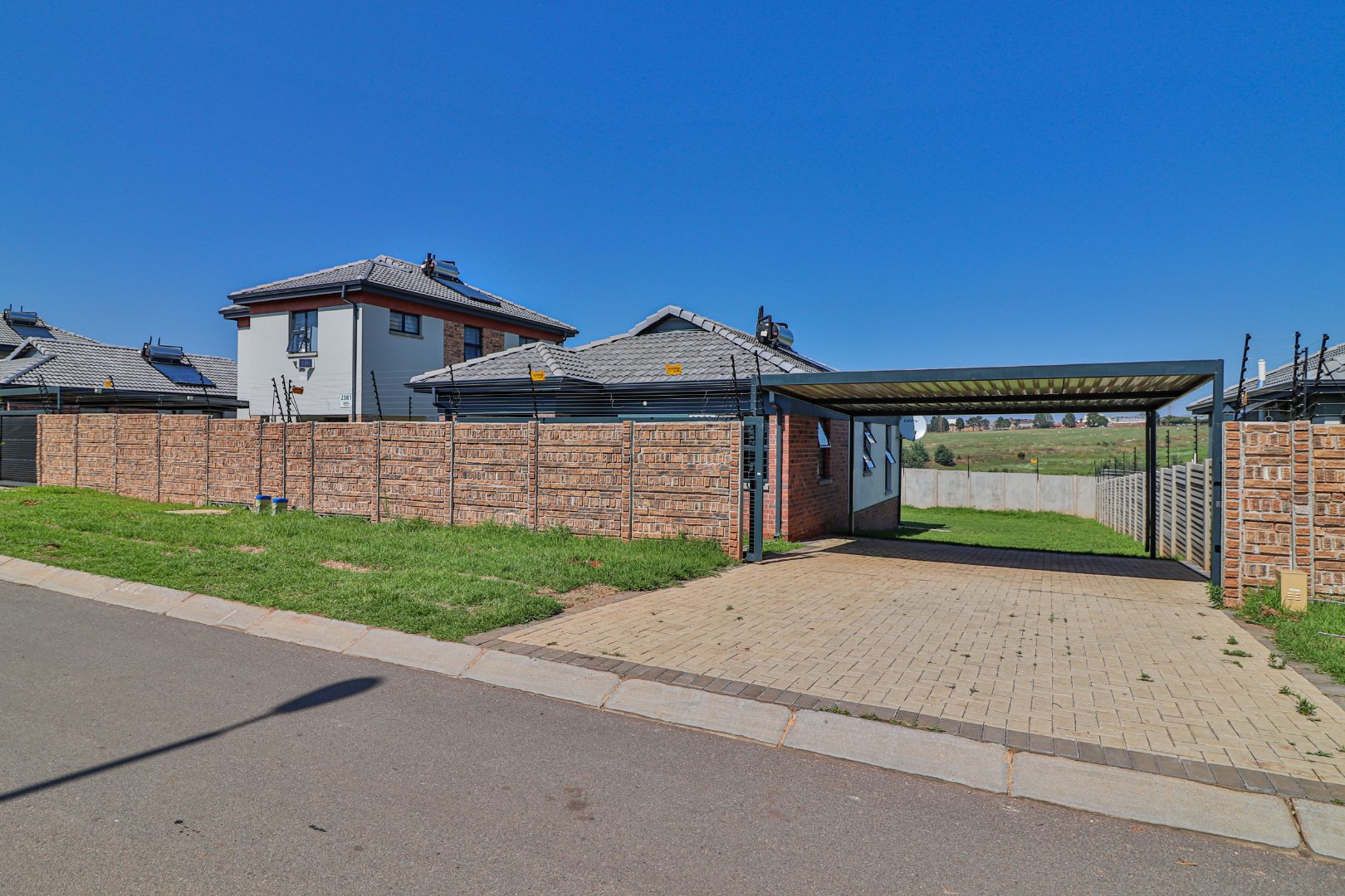 3 Bedroom House For Sale in Mindalore RE/MAX™ of Southern Africa