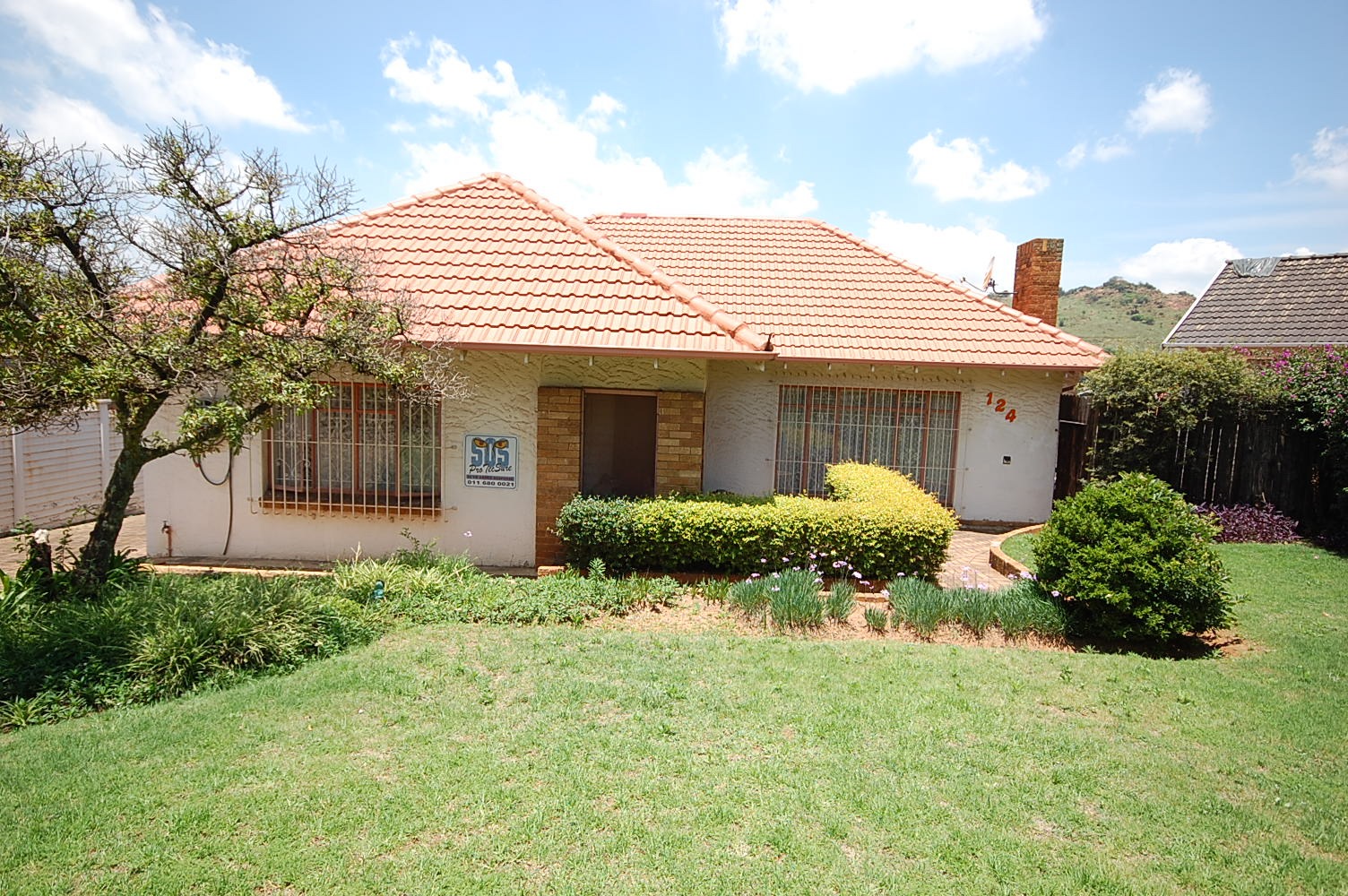 3 Bedroom House For Sale in Linmeyer RE/MAX™ of Southern Africa