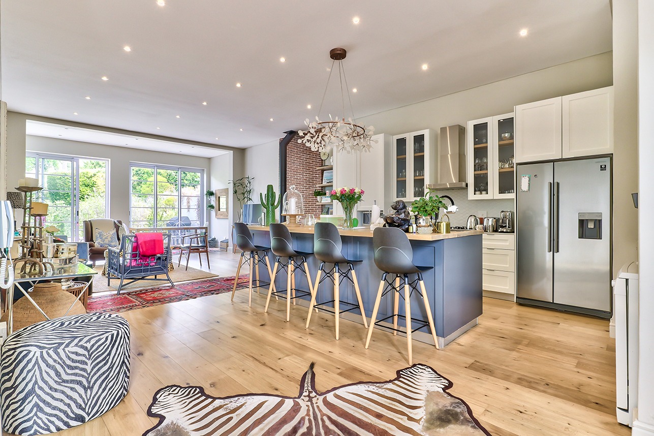 3 Bedroom Apartment / Flat For Sale in Tamboerskloof RE/MAX™ of