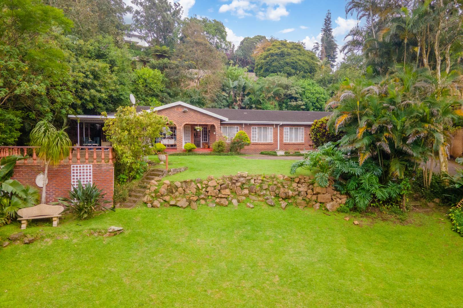 4 Bedroom House For Sale in Kloof RE/MAX™ of Southern Africa