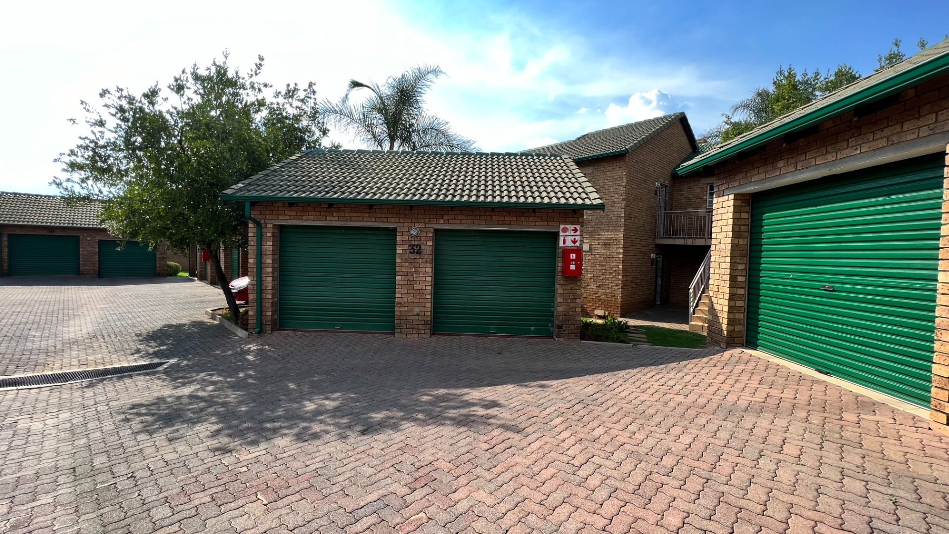 2 Bedroom Townhouse To Rent in Moreleta Park RE/MAX™ of Southern Africa