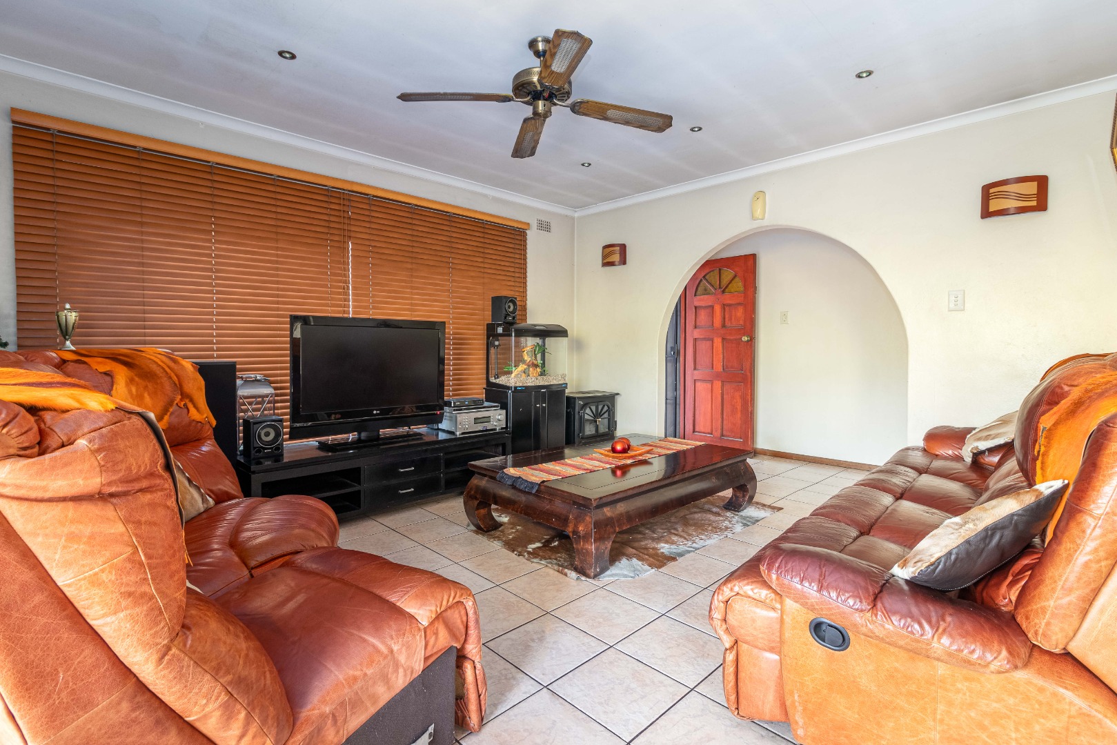 5 Bedroom House For Sale in Mandalay RE/MAX™ of Southern Africa