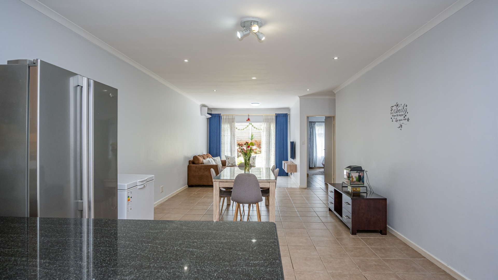 3 Bedroom Townhouse For Sale in Somerset Park RE/MAX™ of Southern Africa