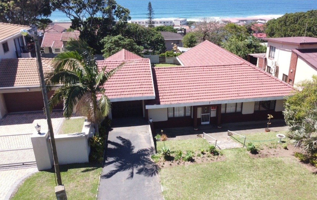 3 Bedroom House For Sale in Uvongo RE/MAX™ of Southern Africa
