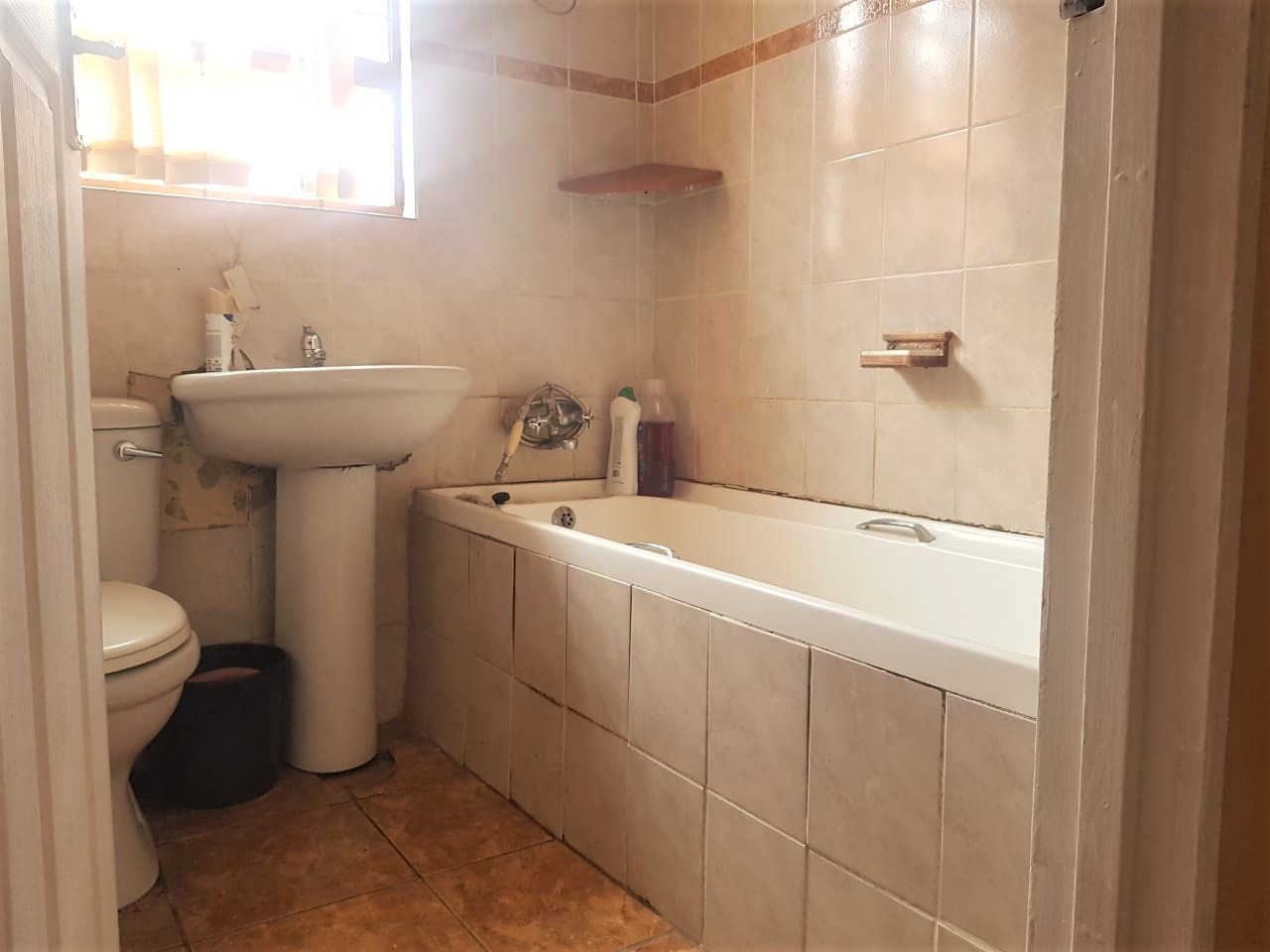 3 Bedroom House For Sale in Motherwell Nu 6 RE/MAX™ of Southern Africa