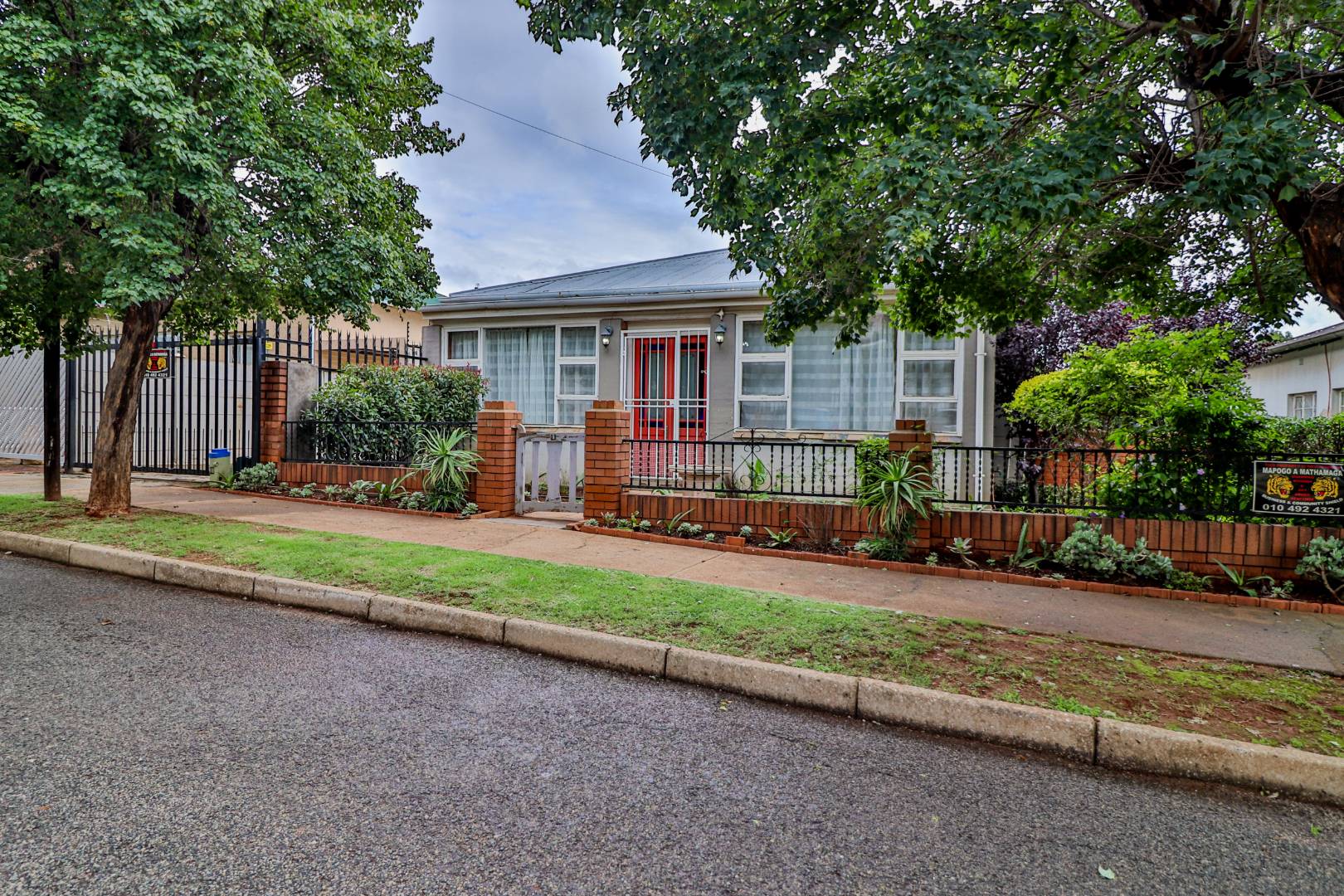 3 Bedroom House For Sale in Krugersdorp North RE/MAX™ of Southern Africa