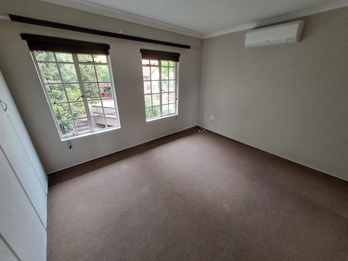 3 Bedroom Apartment / Flat To Rent in Faerie Glen RE/MAX™ of Southern