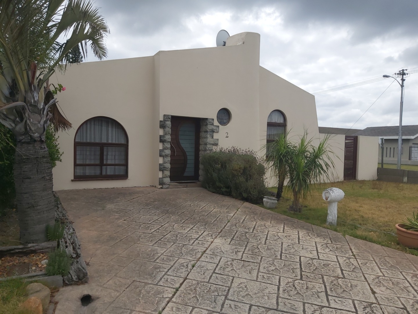 3 Bedroom House For Sale in Goodwood Park RE/MAX™ of Southern Africa