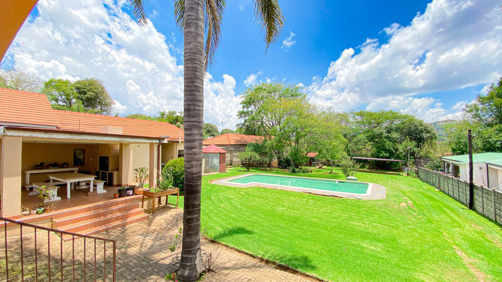 3 Bedroom House For Sale in Linden RE/MAX™ of Southern Africa