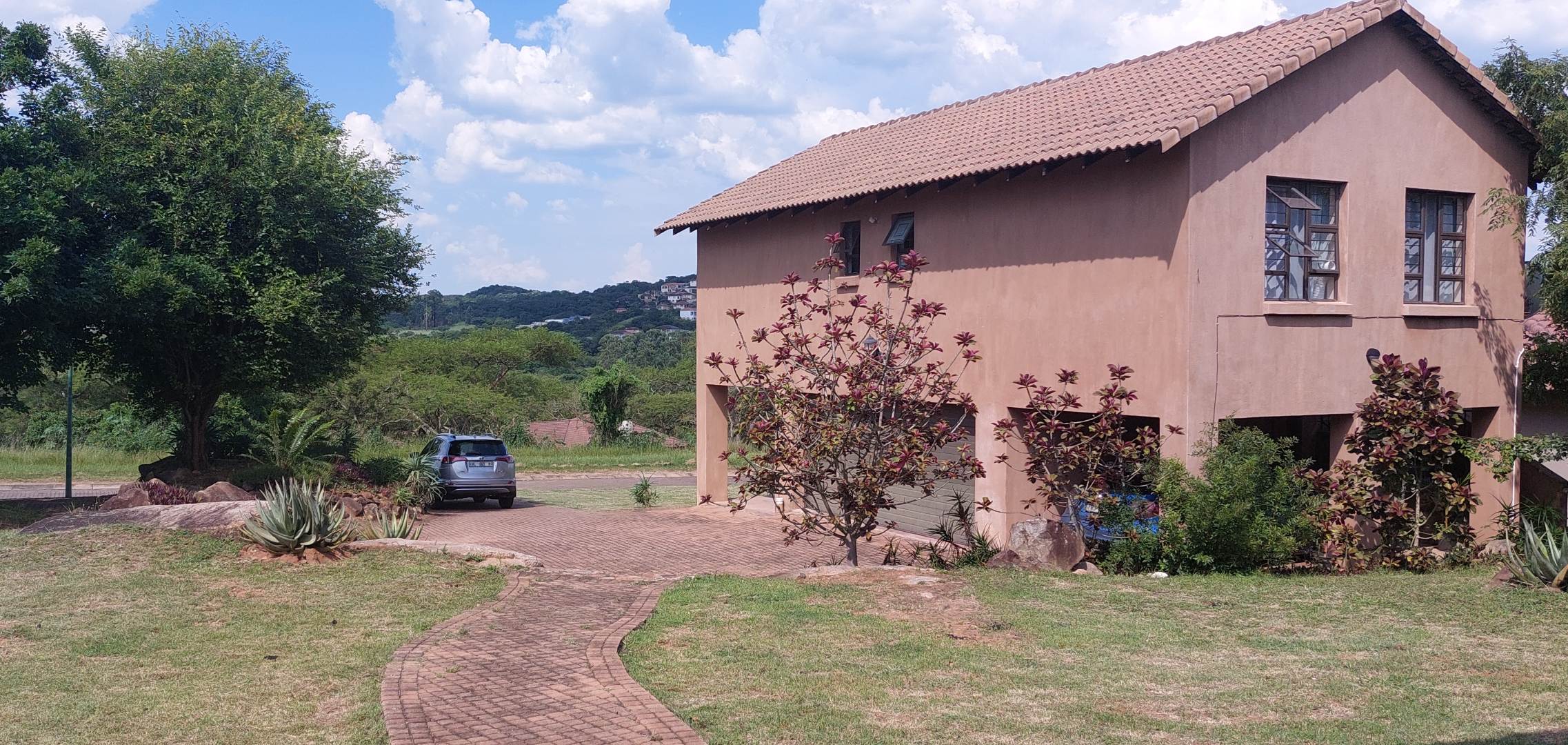 5 Bedroom House For Sale in Granite Hill RE/MAX™ of Southern Africa