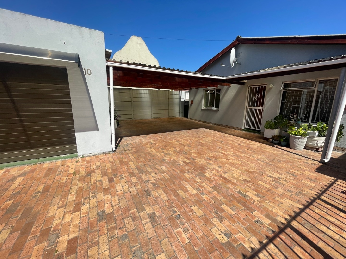 Property to rent in Grassy Park RE/MAX™ of Southern Africa