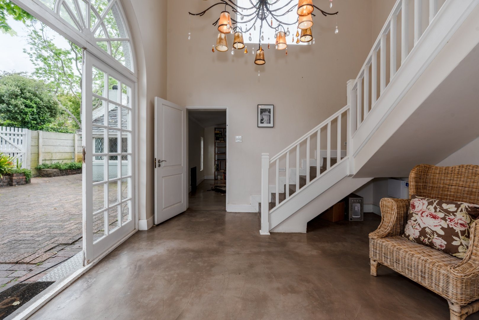 4 Bedroom House For Sale in Constantia RE/MAX™ of Southern Africa