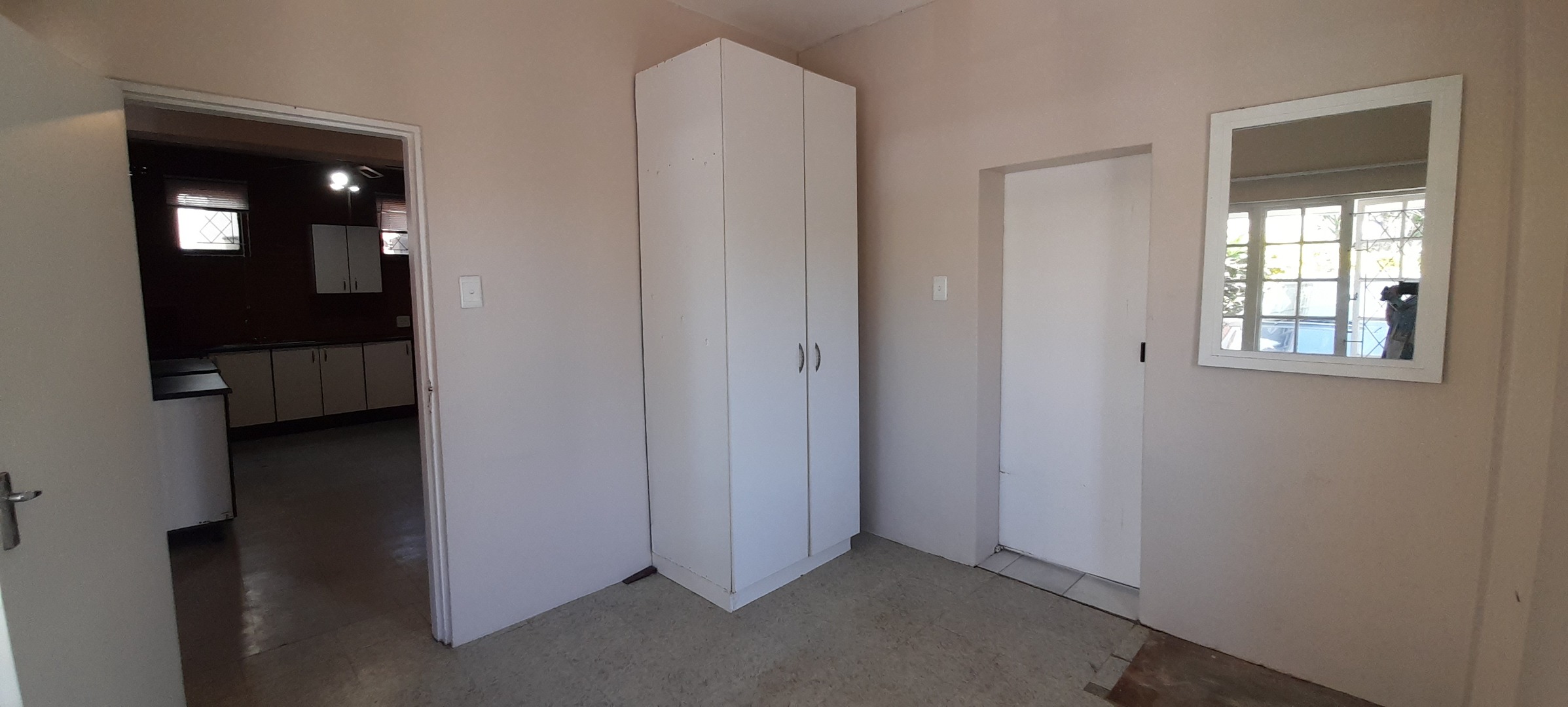 1 Bedroom Apartment / Flat To Rent in Glenwood RE/MAX™ of Southern Africa