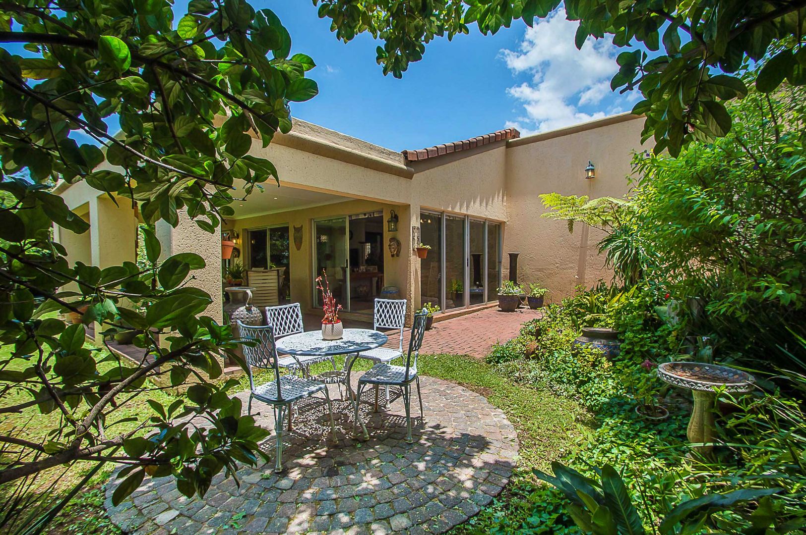 3 Bedroom House For Sale in Kelland RE/MAX™ of Southern Africa