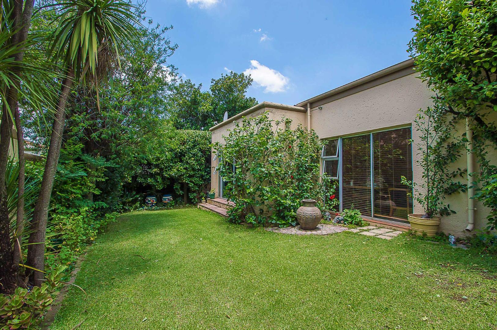 3 Bedroom House For Sale in Kelland RE/MAX™ of Southern Africa