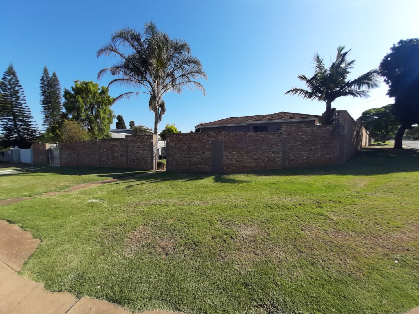 4 Bedroom House For Sale in Mosel RE/MAX™ of Southern Africa