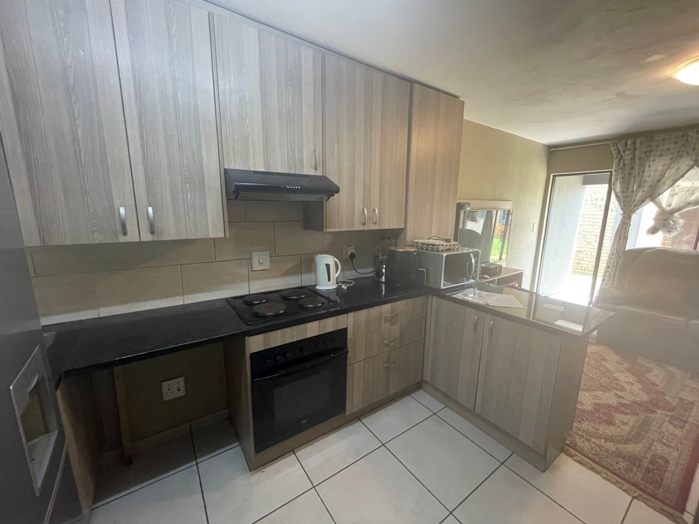 2 Bedroom Townhouse For Sale in Albemarle Ext 1 RE/MAX™ of Southern