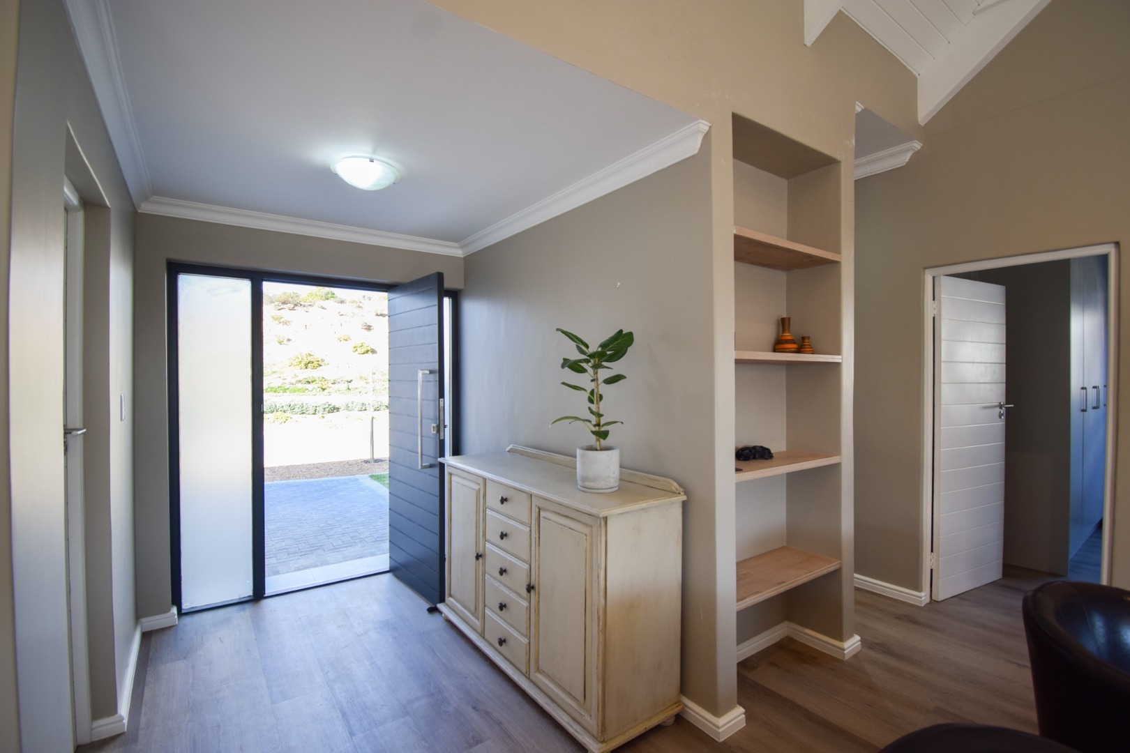 3 Bedroom House For Sale in Aan de Wijnlanden RE/MAX™ of Southern Africa