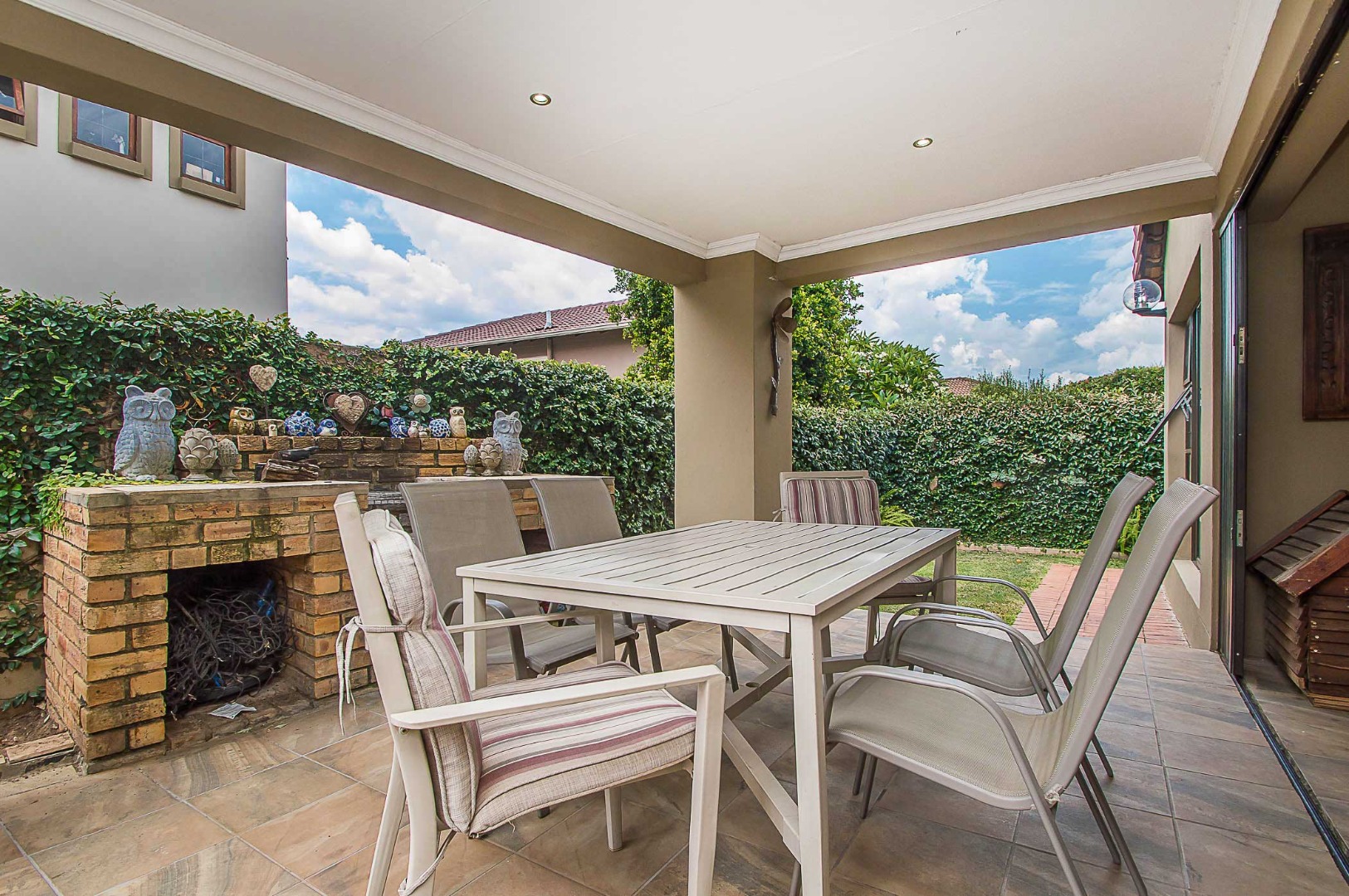 4 Bedroom House For Sale in Honeydew Ridge RE/MAX™ of Southern Africa