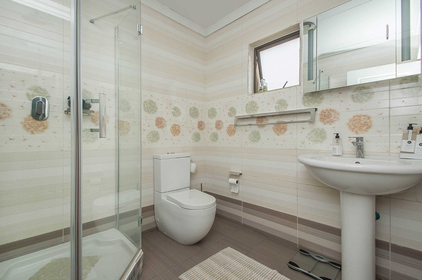 4 Bedroom House For Sale in Honeydew Ridge RE/MAX™ of Southern Africa