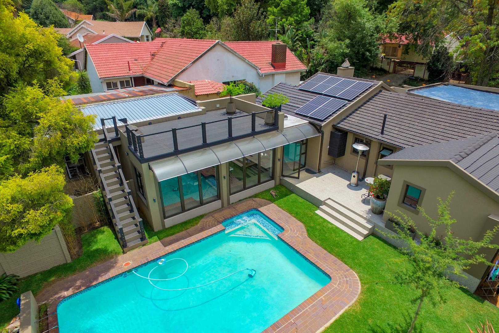 3 Bedroom House For Sale in Blairgowrie RE/MAX™ of Southern Africa