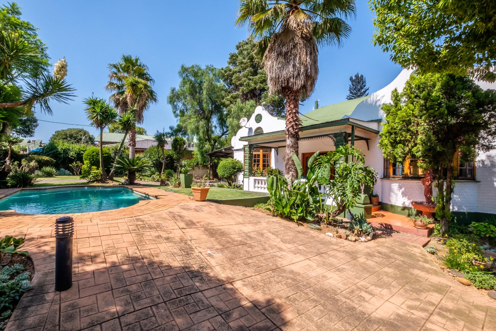 5 Bedroom House For Sale in The Hill RE/MAX™ of Southern Africa