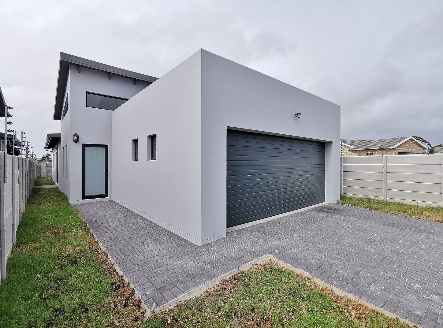 3 Bedroom House For Sale in Pinelands RE/MAX™ of Southern Africa