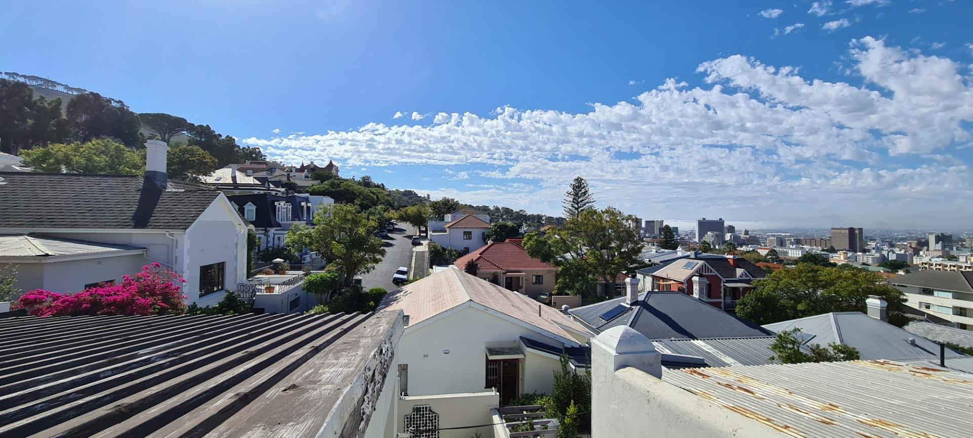 5 Bedroom House For Sale in Tamboerskloof RE/MAX™ of Southern Africa