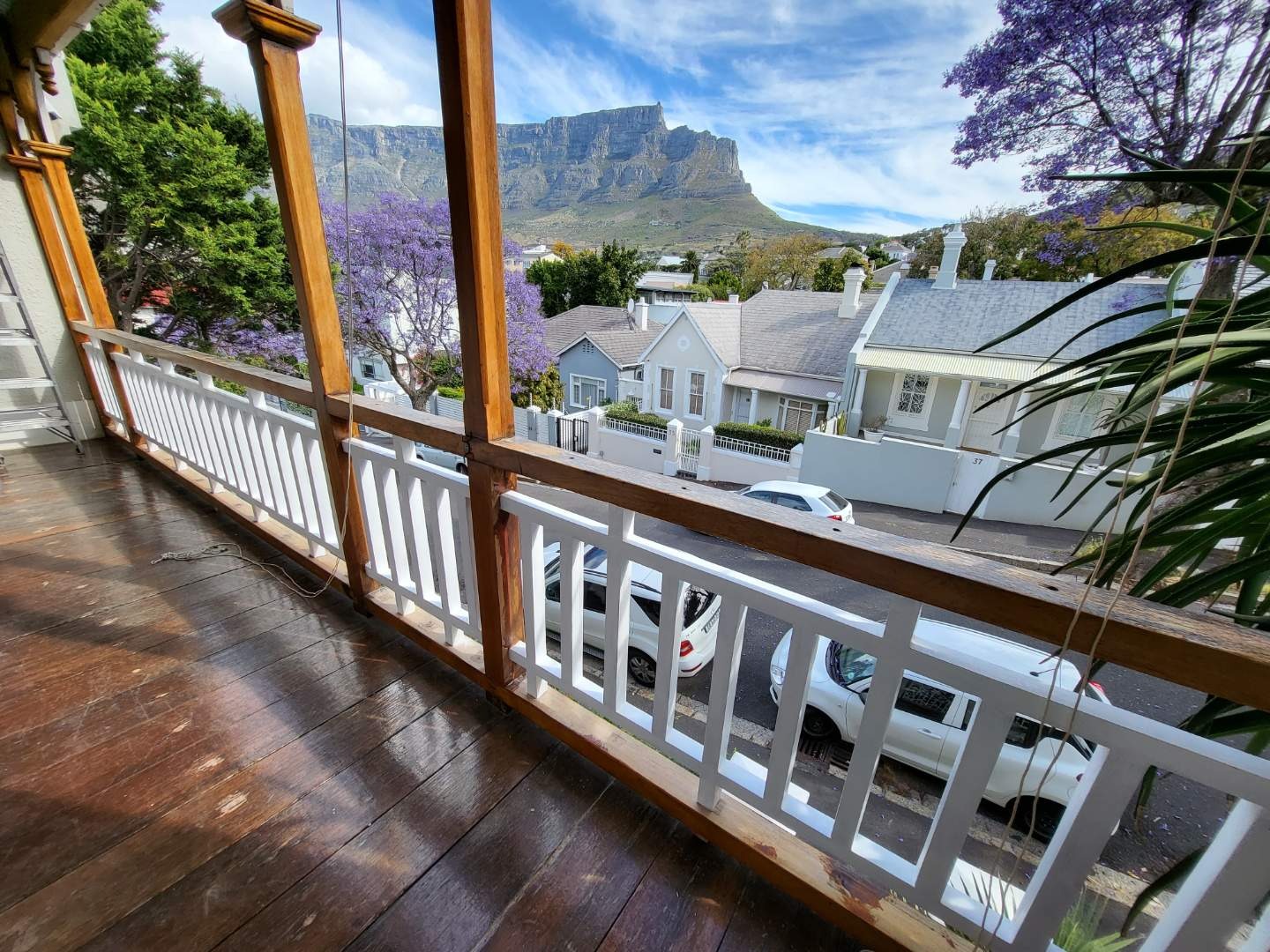 5 Bedroom House For Sale in Tamboerskloof RE/MAX™ of Southern Africa